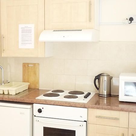 Earls Court Studios ลอนดอน ภายนอก รูปภาพ